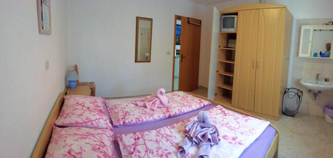 Pension Nina Umag Bagian luar foto