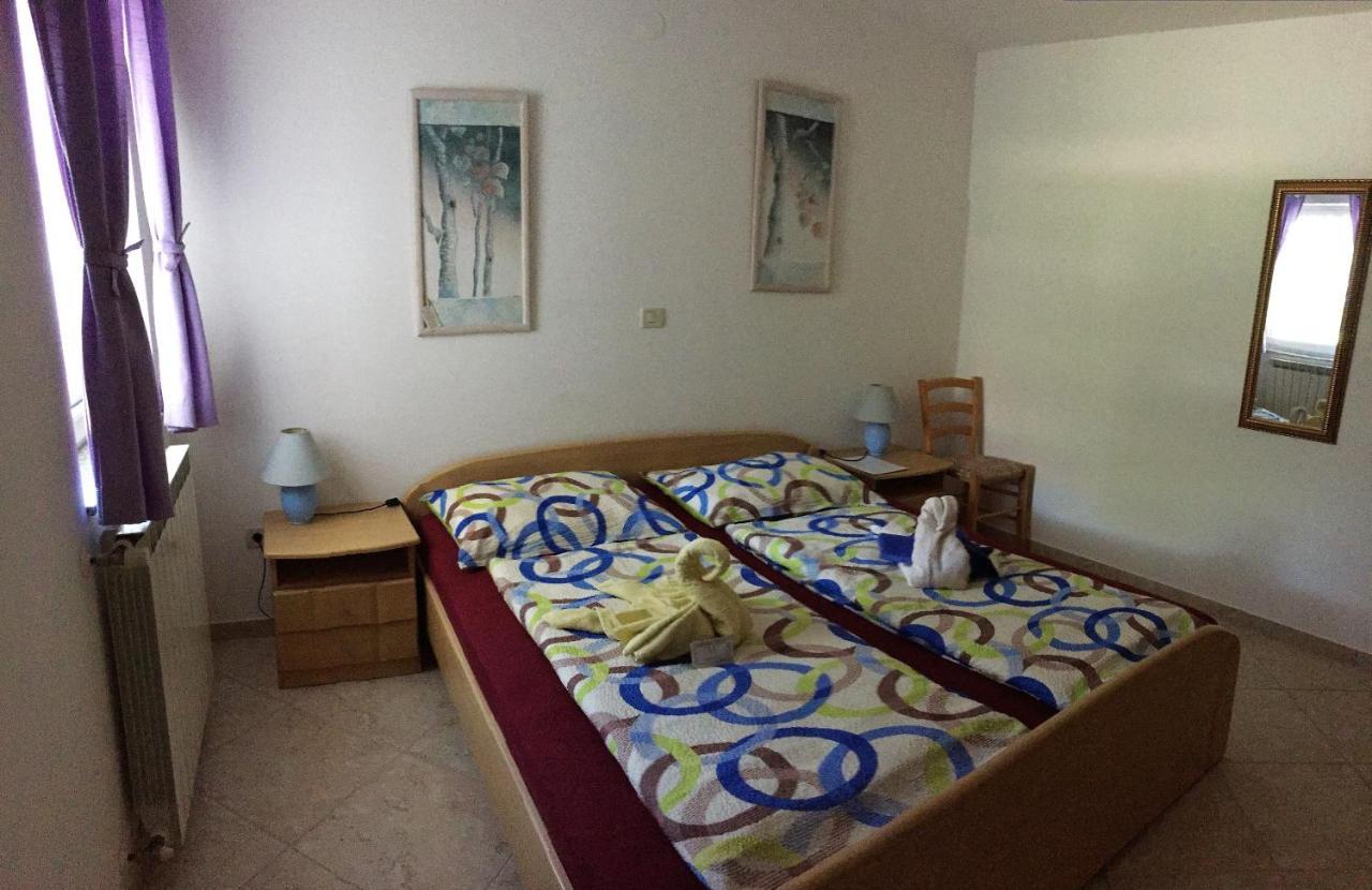 Pension Nina Umag Bagian luar foto