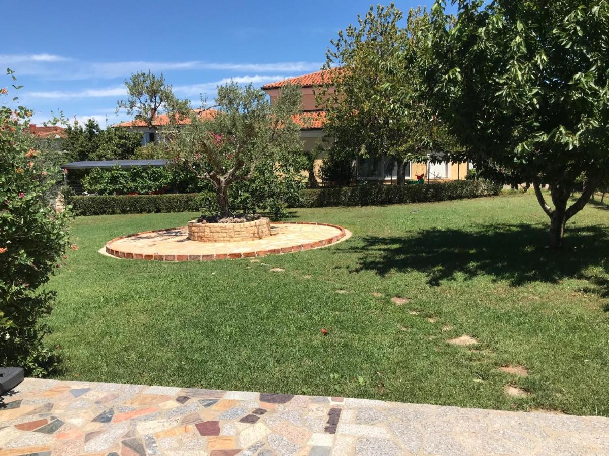 Pension Nina Umag Bagian luar foto
