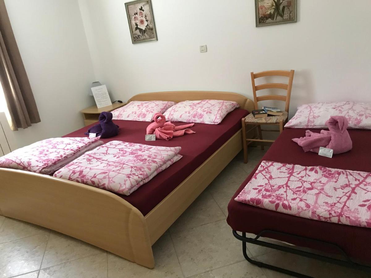 Pension Nina Umag Bagian luar foto